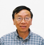 張 立 綱 教 授	