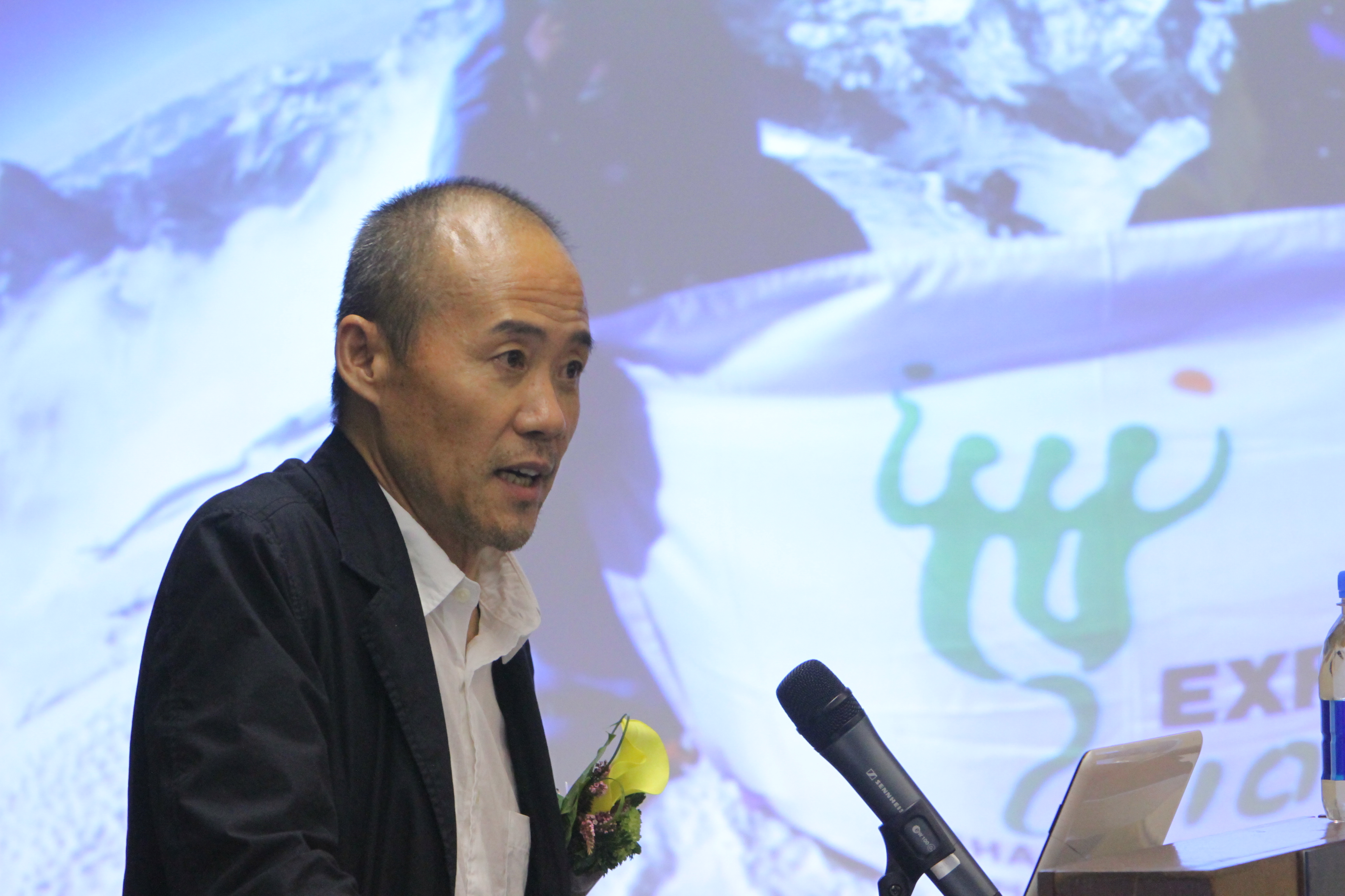 Prof Wang shares with the audience his insights from his adventures	