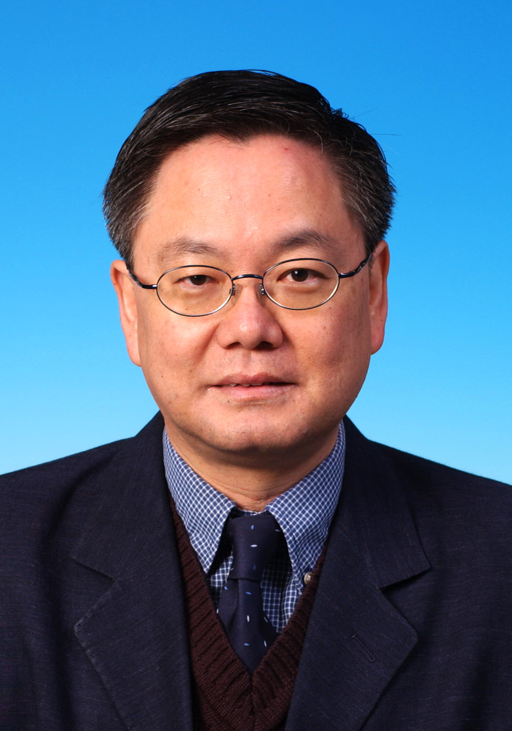 詹 華 強 教 授	