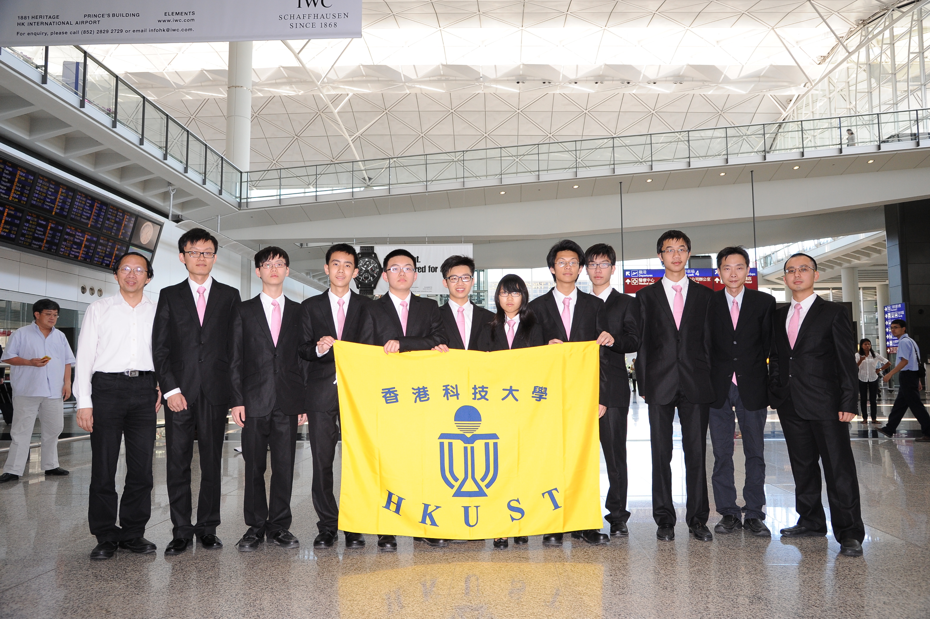 HKUST trainers and the Hong Kong student team competing at the Asian Physics Olympiad