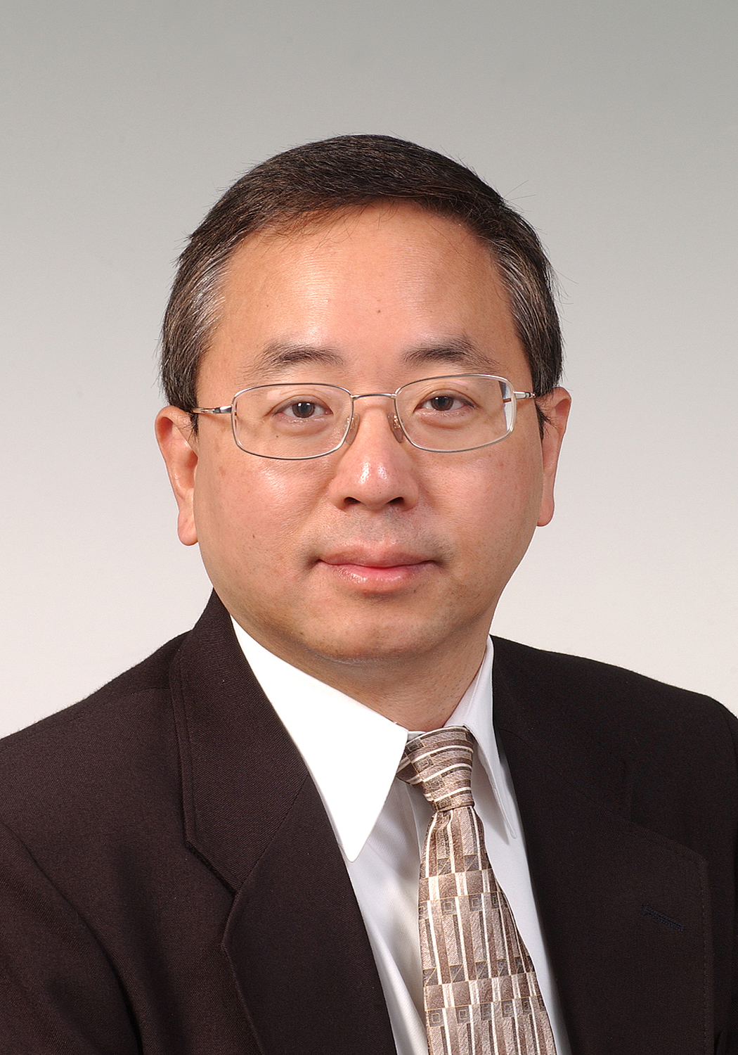 倪 明 選 教 授	