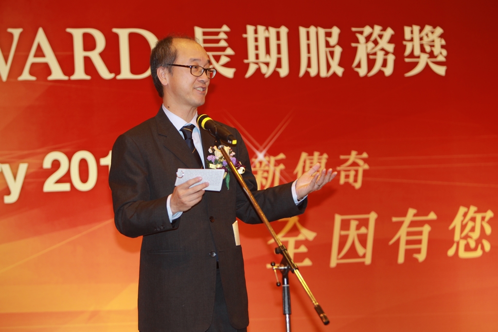 陳 繁 昌 校 長 勉 勵 各 同 事 繼 續 為 科 大 及 社 會 作 出 貢 獻 。	