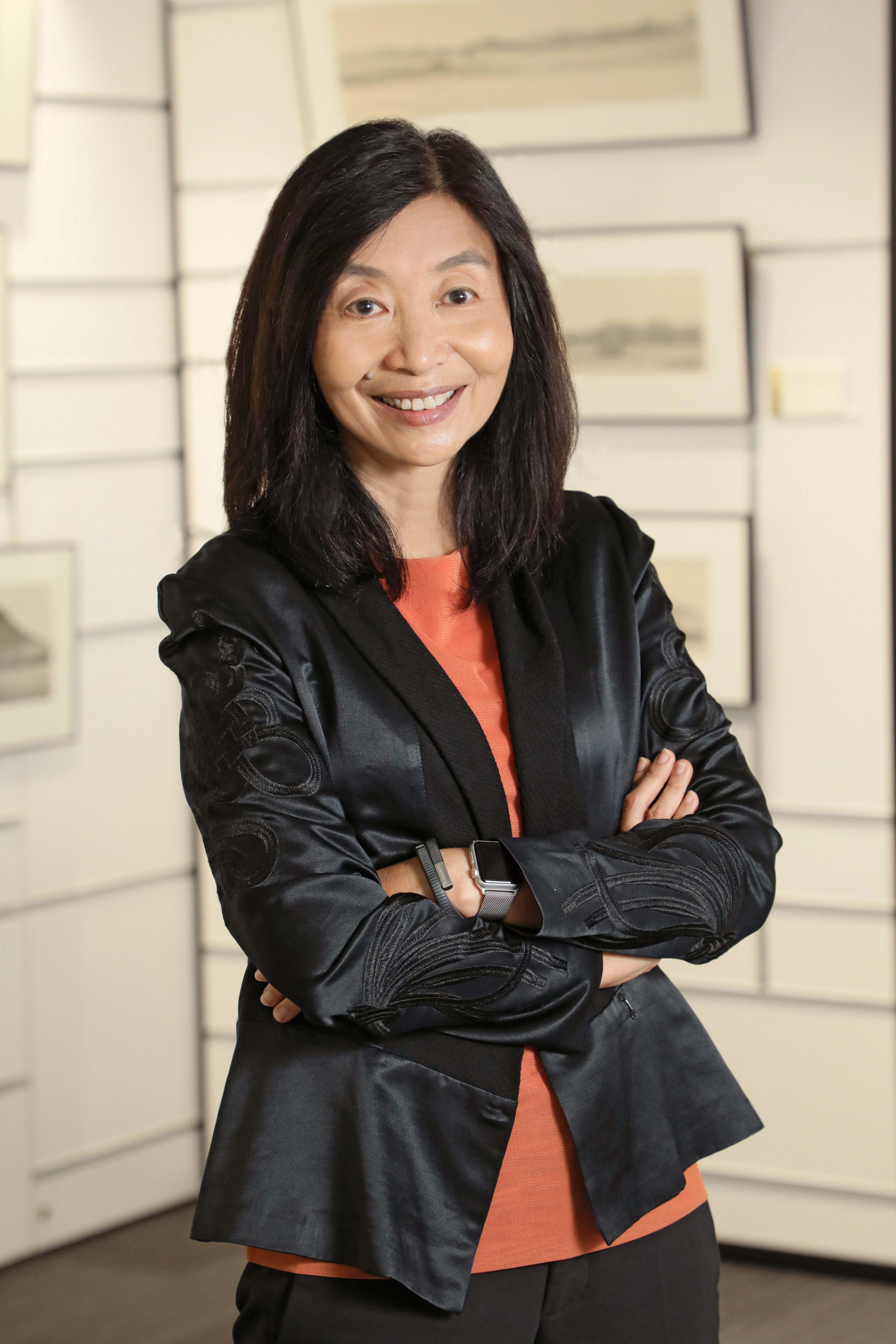  Dr Sabrina M Y Lin