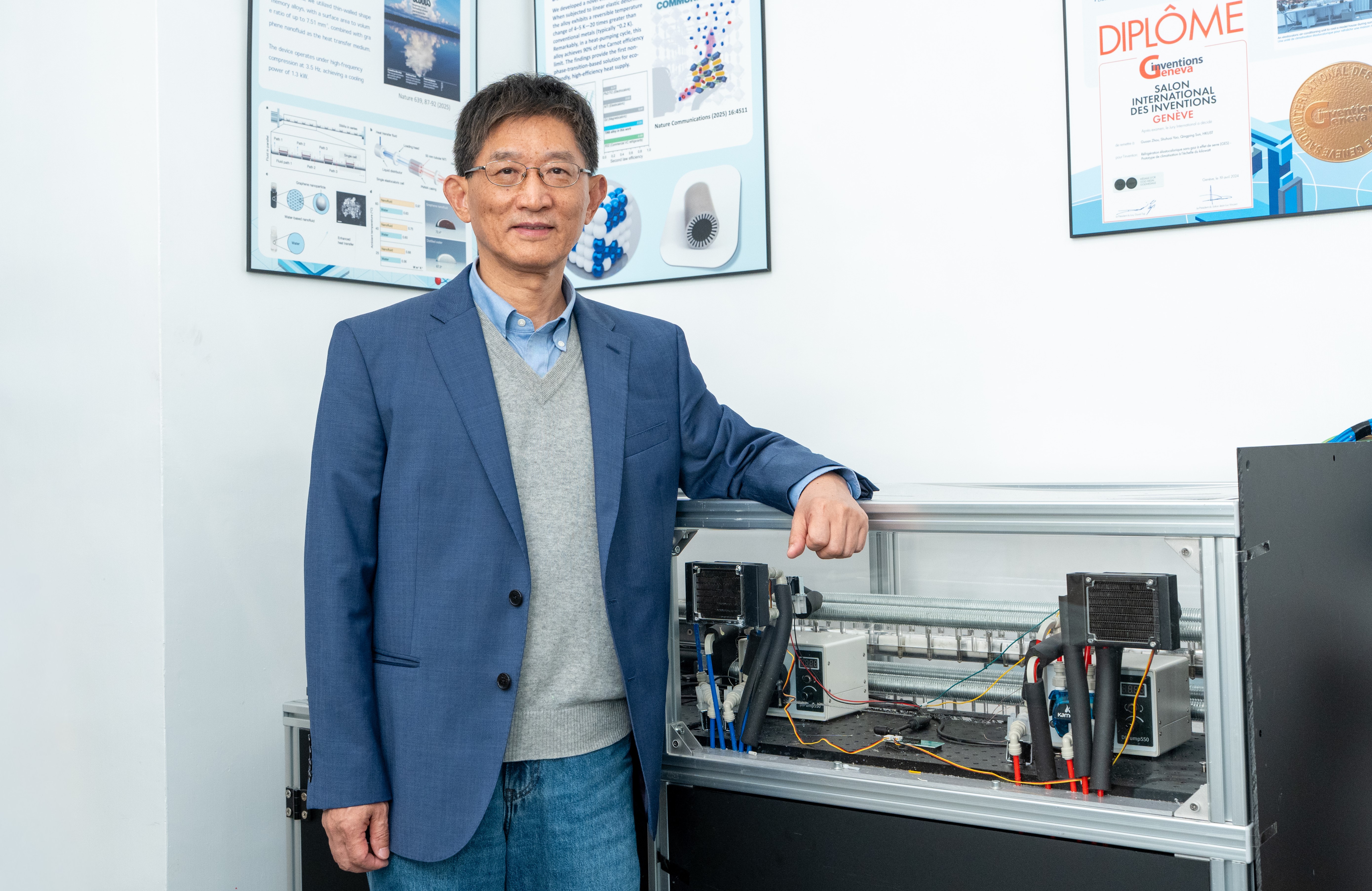 孙庆平教授则搭载了创新的实验载荷，旨在太空环境中验证新一代热管理技术。