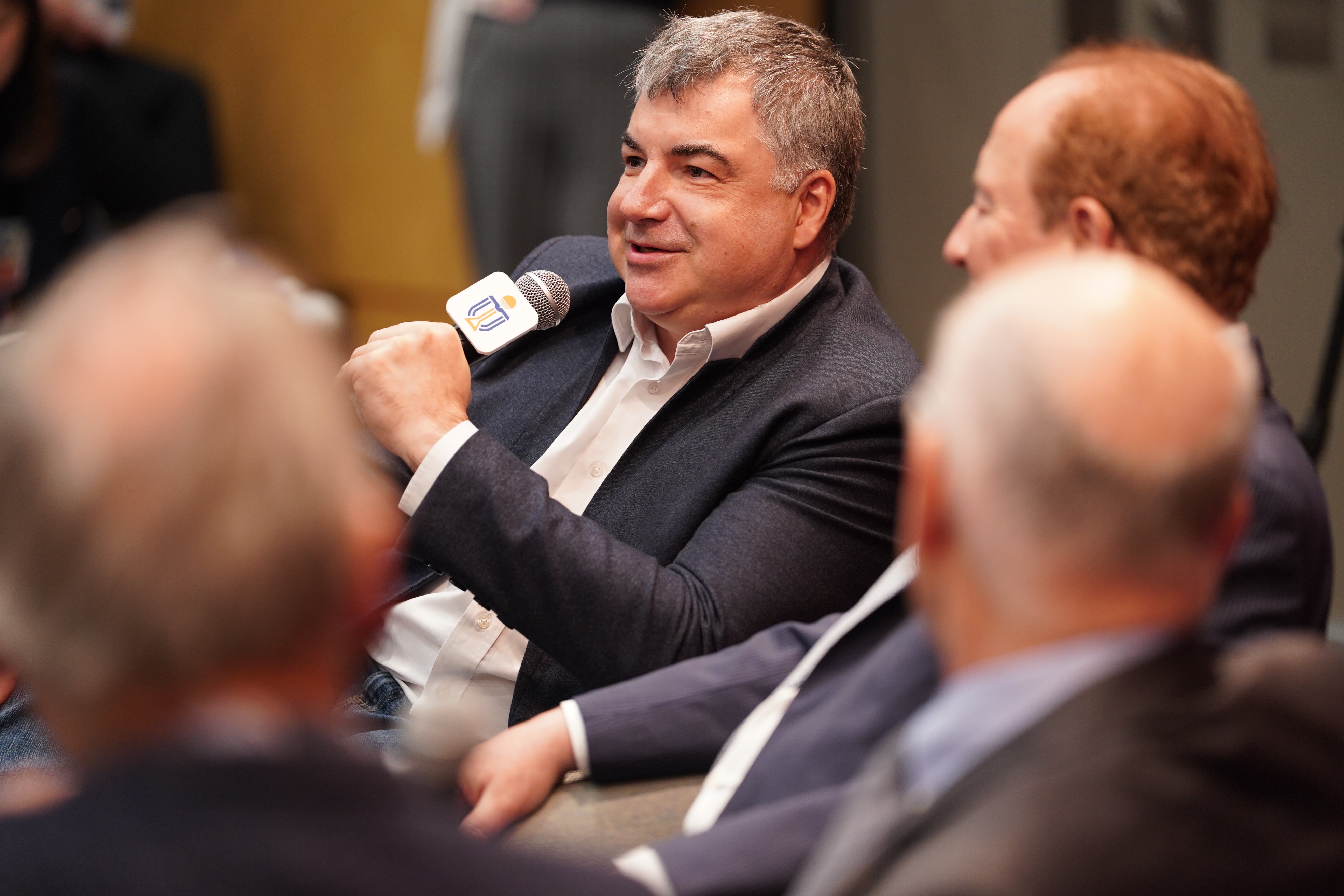 Prof. Novoselov advises researchers to choose fields that can consistently ignite their enthusiasm for inquiry, avoiding the pitfall of giving up midway due to a mere whim.